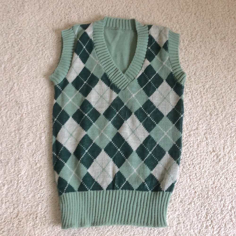 Old school vintage green argyle knit vest
